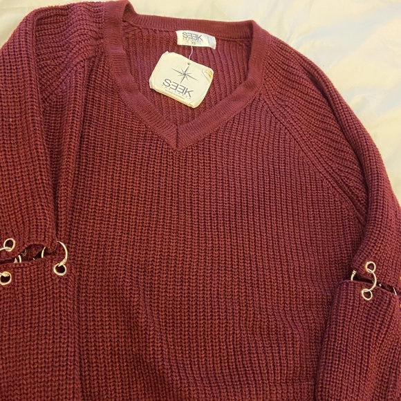 LF Burgundy Sweater with chain detail on sleeve - Picture 2 of 4